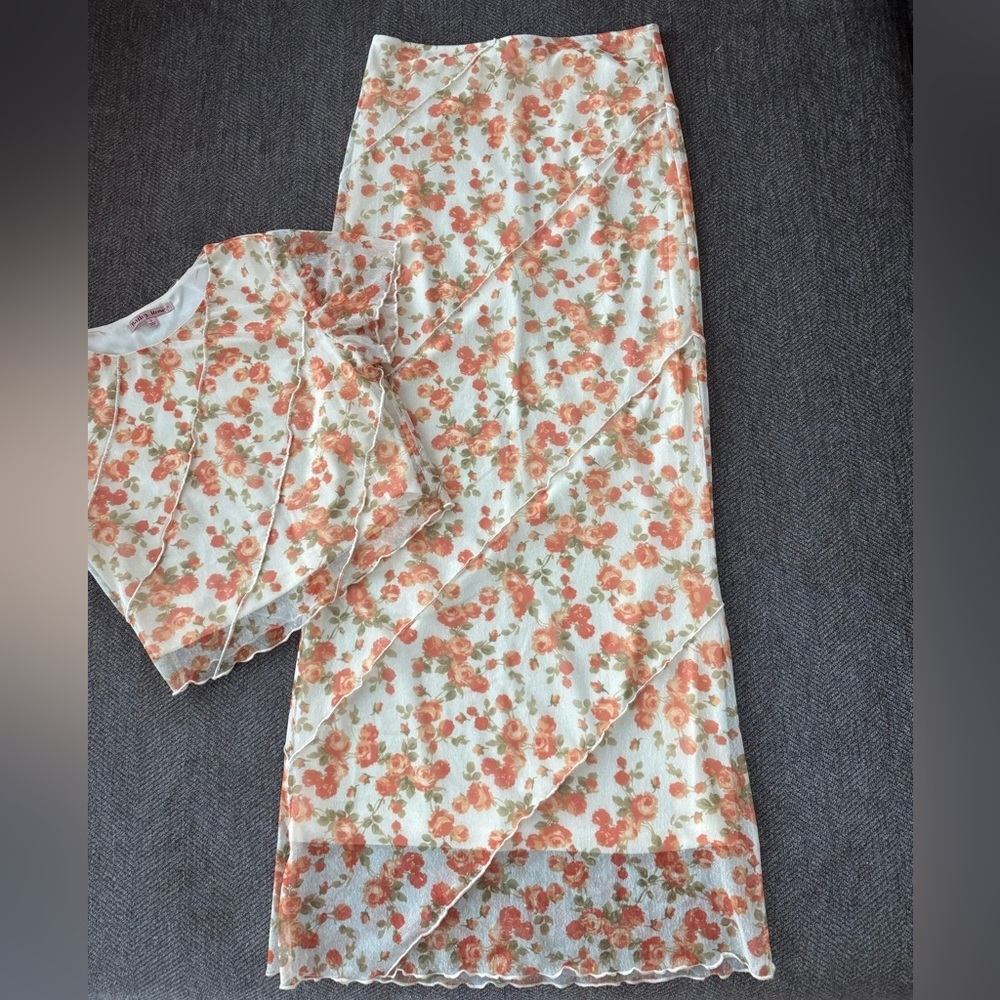 Bailey Rose Floral Top and Skirt Set - Picture 2 of 5